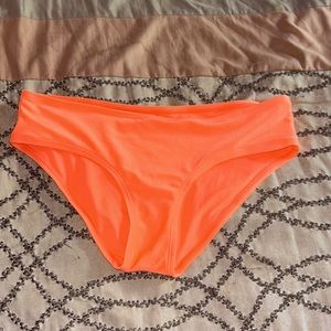 Low waisted Bikini bottoms